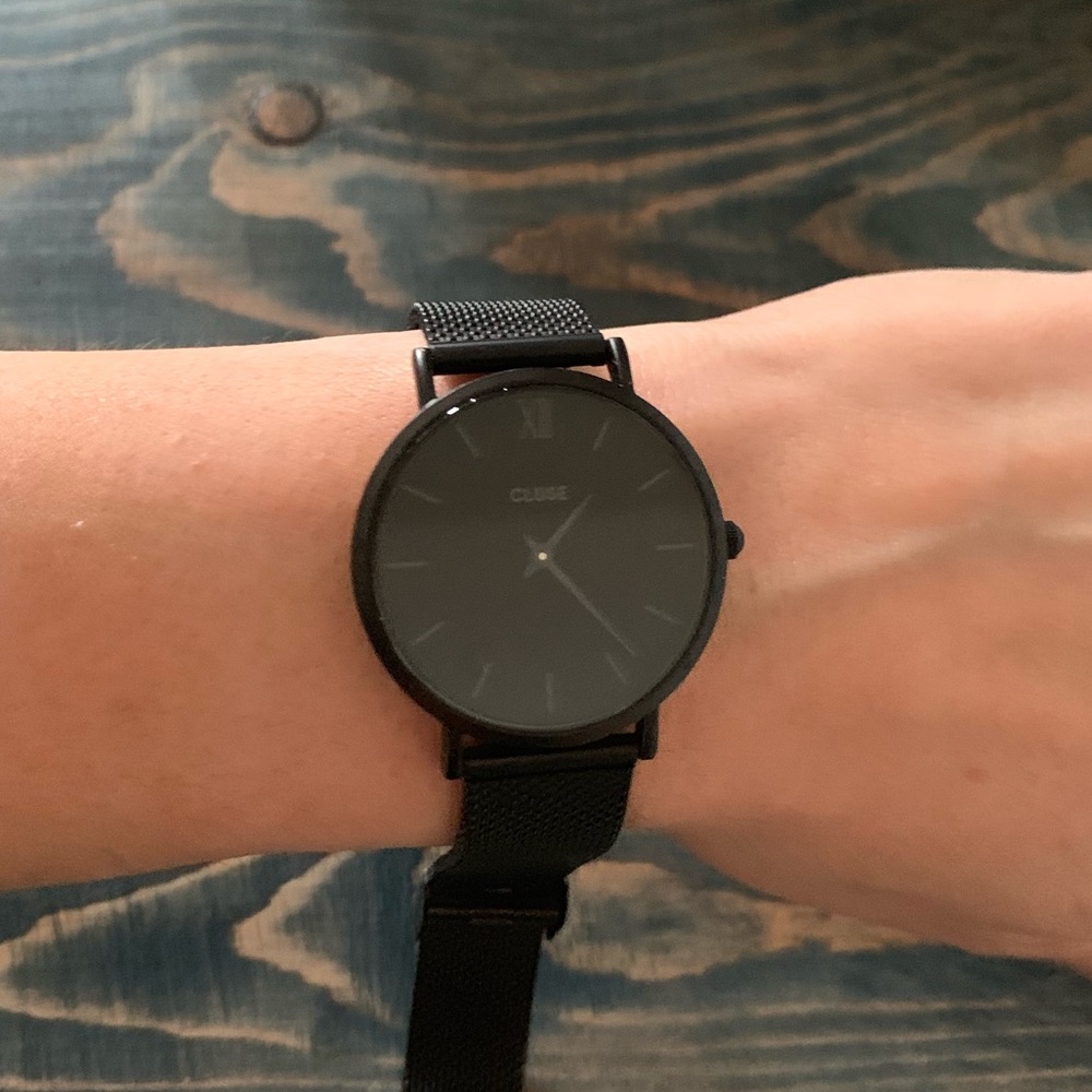 Black mesh Cluse watch